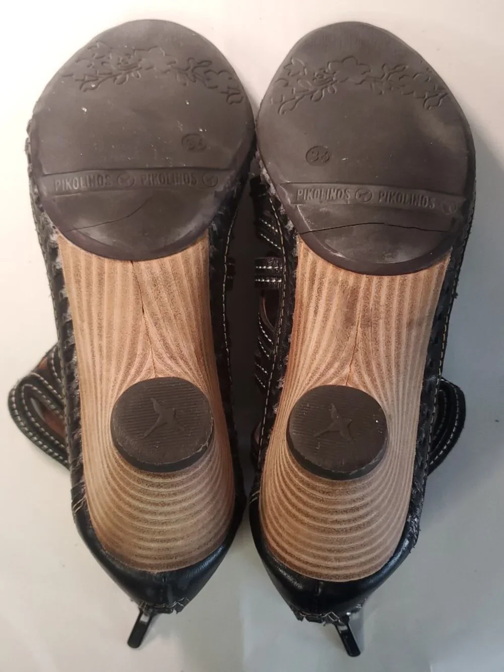 PIKOLINOS BLACK LEATHER JAVA GLADIATOR SANDAL SIZE 36